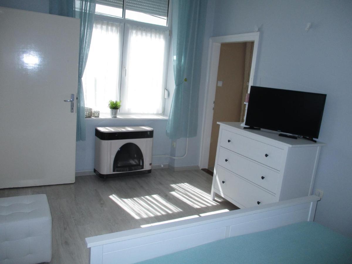 פץ' Ferencesek Apartman מראה חיצוני תמונה