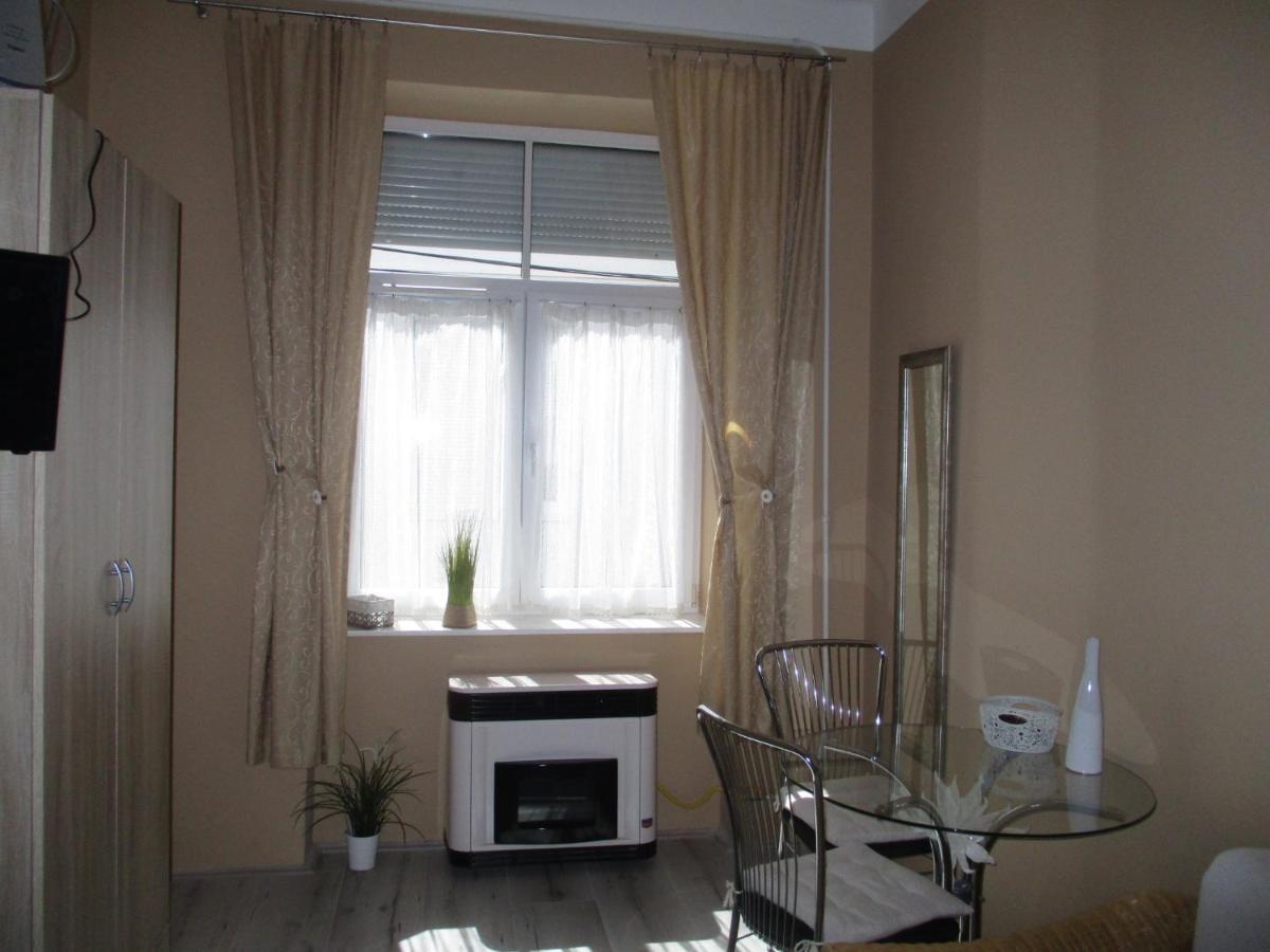 פץ' Ferencesek Apartman מראה חיצוני תמונה